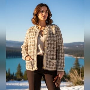 Peruvian Connection Merino Wool Thick Button Down Sweater Champagne Gold